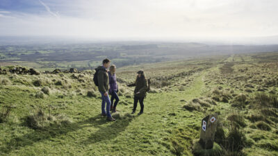 Summer in Loughinsholin | The Emigrant’s Walk